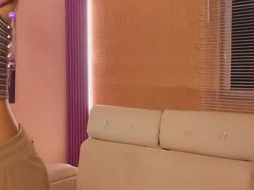 NinaFontana – webcam model profile photo Image 16