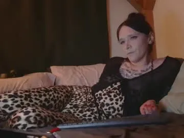 MartinaGucci – webcam model profile photo Image 7