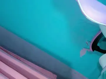 IsaRose – webcam model profile photo Image 12