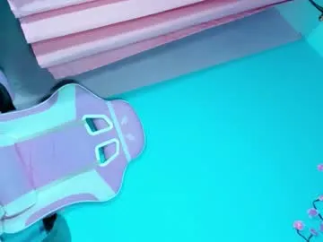 IsaRose – webcam model profile photo Image 9