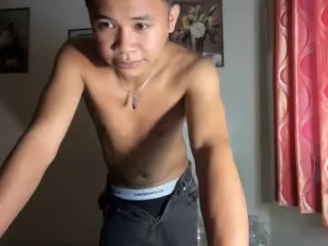 tora3220 – webcam model profile photo Image 5