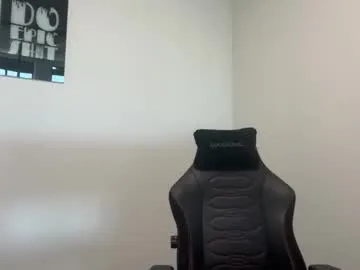 Ryunosukesuke – webcam model profile photo Image 2