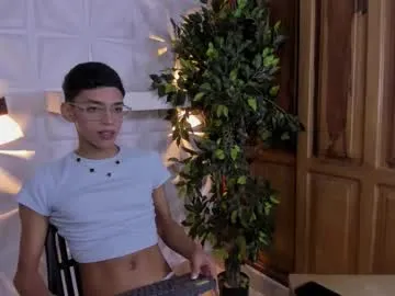 haeeung – webcam model profile photo Image 8