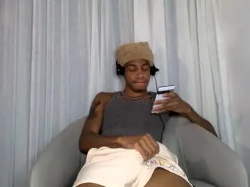 SophieBlaake – webcam model profile photo Image 11