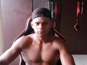 BellaHurst – webcam model profile photo Image 10