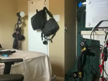 Emmy_Foxx – webcam model profile photo Image 17