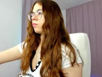 CassieGil – webcam model profile photo Image 9