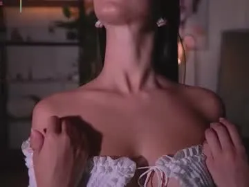 CassieGil – webcam model profile photo Image 8