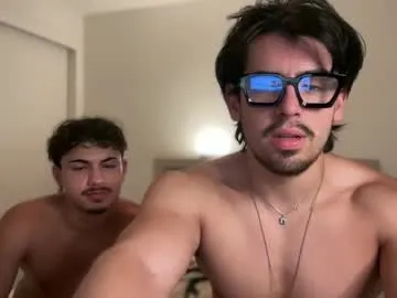 coreyniles96 – webcam model profile photo Image 2