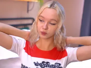 KaraNoir – webcam model profile photo Image 17