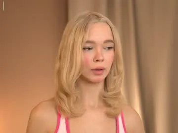 KaraNoir – webcam model profile photo Image 2