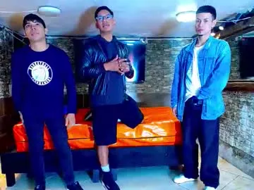 Donovan_Desmond – webcam model profile photo Image 12