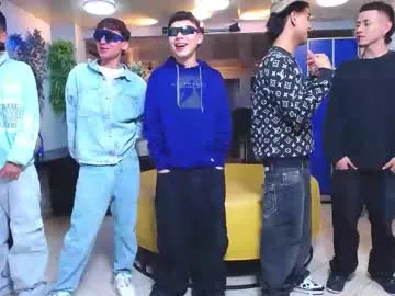 Donovan_Desmond – webcam model profile photo Image 18