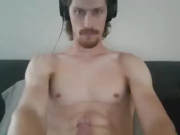 LauraFord – webcam model profile photo Image 3