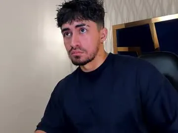 sukebegorilla – webcam model profile photo Image 3