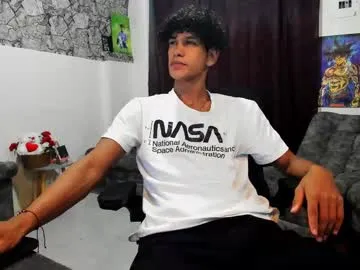 NinaFontana – webcam model profile photo Image 4