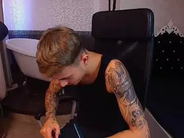 JenCampbell – webcam model profile photo Image 3