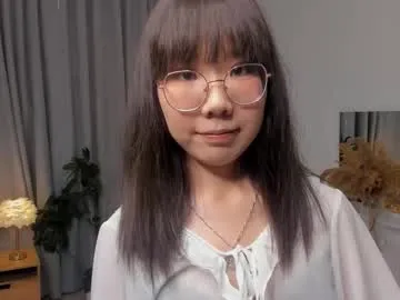 CassieGil – webcam model profile photo Image 2