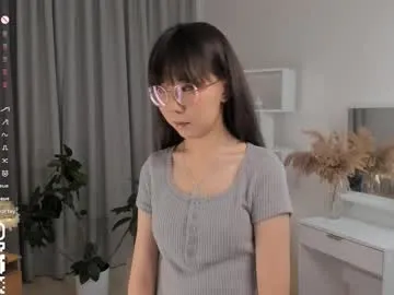 CassieGil – webcam model profile photo Image 3