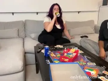 Olsuh – webcam model profile photo Image 19