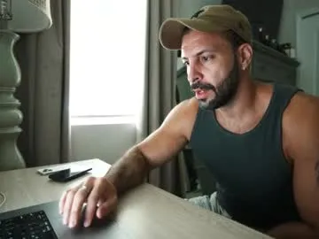 VivianWilson – webcam model profile photo Image 10