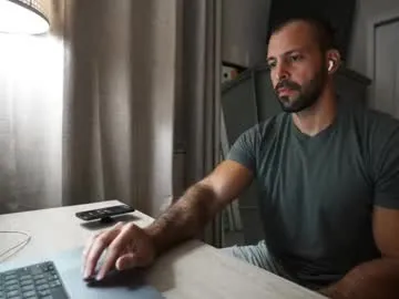 VivianWilson – webcam model profile photo Image 2