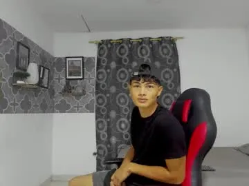 cumhere999 – webcam model profile photo Image 7