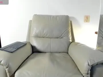 tora3220 – webcam model profile photo Image 2