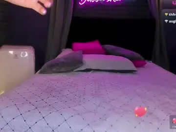 PenelopeBill – webcam model profile photo Image 17