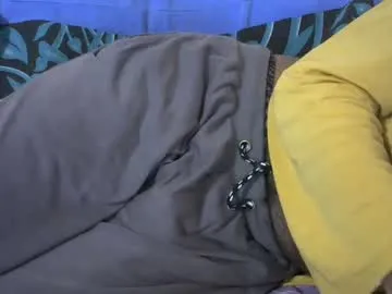 ClaraVanessa – webcam model profile photo Image 3