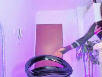 HOT_LADY_777 – webcam model profile photo Image 12