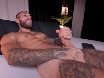 MarilynRainbow – webcam model profile photo Image 8