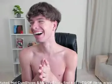 Melissakovalenko – webcam model profile photo Image 17