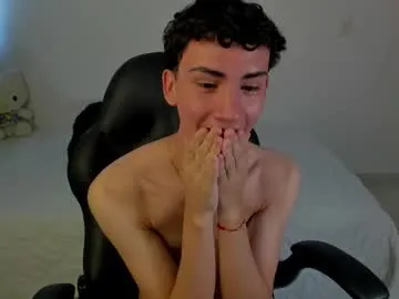 BellaRoux21 – webcam model profile photo Image 2