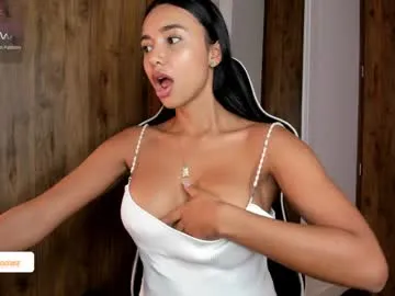 SkyLumen – webcam model profile photo Image 2