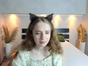 CassieGil – webcam model profile photo Image 7