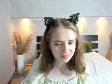 CassieGil – webcam model profile photo Image 9