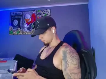 YaraDavis – webcam model profile photo Image 13