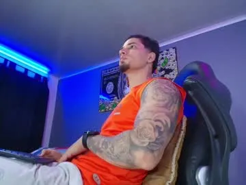 YaraDavis – webcam model profile photo Image 7