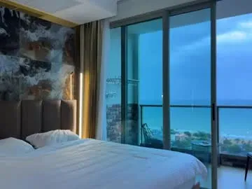 NiaPineda – webcam model profile photo Image 2