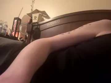 CassieGil – webcam model profile photo Image 11