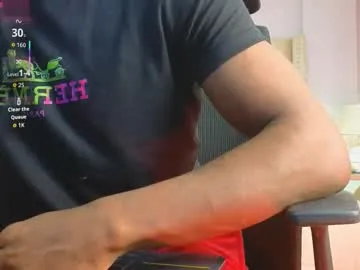 Perfektra – webcam model profile photo Image 15