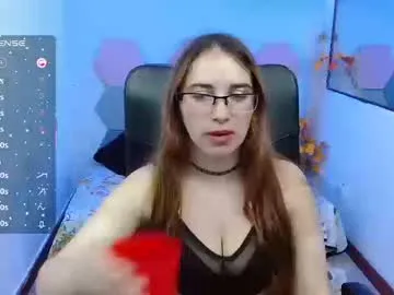 CassieGil – webcam model profile photo Image 16