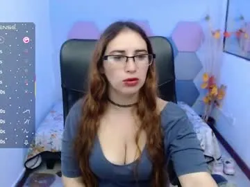 CassieGil – webcam model profile photo Image 17