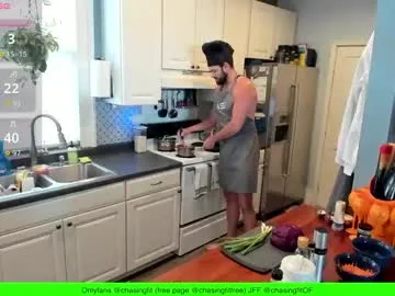 LunaKrismas – webcam model profile photo Image 4