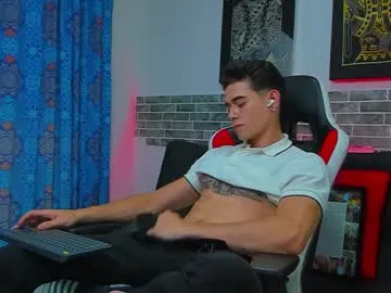 GianaBravo – webcam model profile photo Image 7