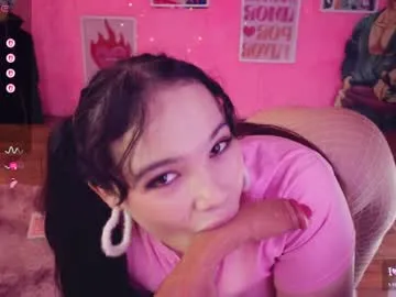 CassieGil – webcam model profile photo Image 2