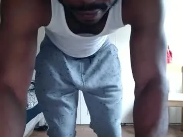 AmyBelmontt – webcam model profile photo Image 3