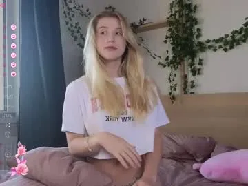 CassieGil – webcam model profile photo Image 2