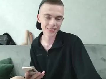 XxAlliGirlNextDoor – webcam model profile photo Image 6